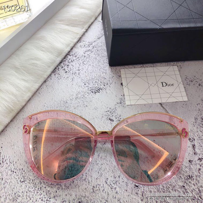 DIOR-迪奧 官網同步 時尚太陽鏡 減輕強光負擔 遮擋有害光線防輻射 高端大氣  lly1748